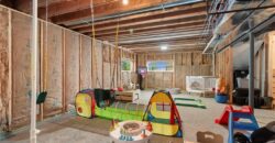 8923 N Poplar Avenue, Kansas City, MO 64156