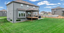 8923 N Poplar Avenue, Kansas City, MO 64156