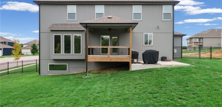 8923 N Poplar Avenue, Kansas City, MO 64156