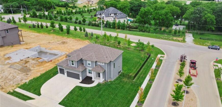 8923 N Poplar Avenue, Kansas City, MO 64156