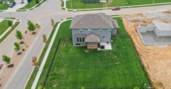 8923 N Poplar Avenue, Kansas City, MO 64156