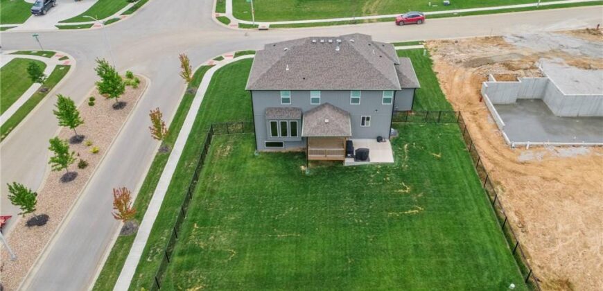 8923 N Poplar Avenue, Kansas City, MO 64156