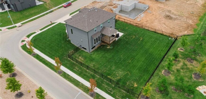 8923 N Poplar Avenue, Kansas City, MO 64156