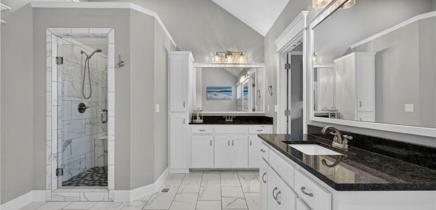 8126 NW 90th Terrace, Kansas City, MO 64153