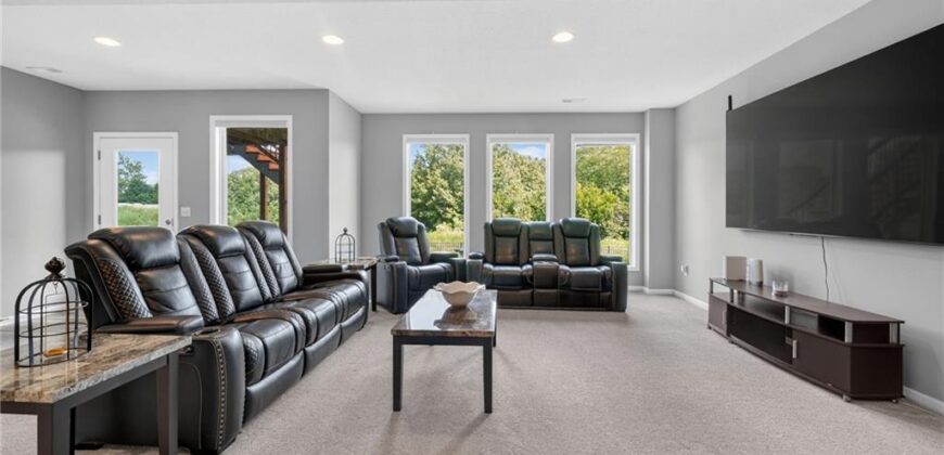 8126 NW 90th Terrace, Kansas City, MO 64153