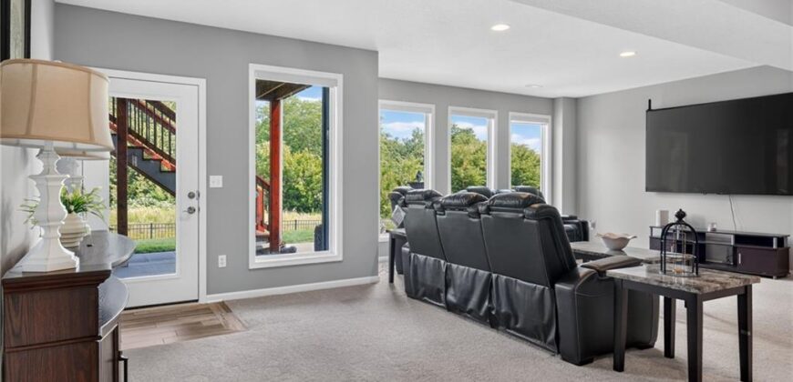 8126 NW 90th Terrace, Kansas City, MO 64153