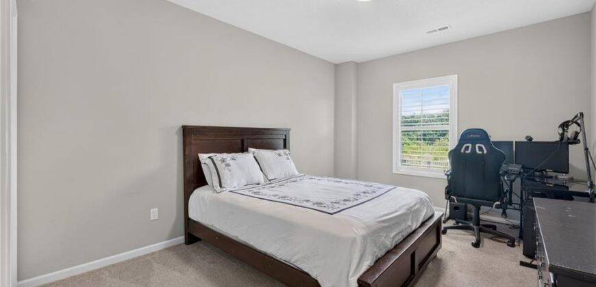8126 NW 90th Terrace, Kansas City, MO 64153