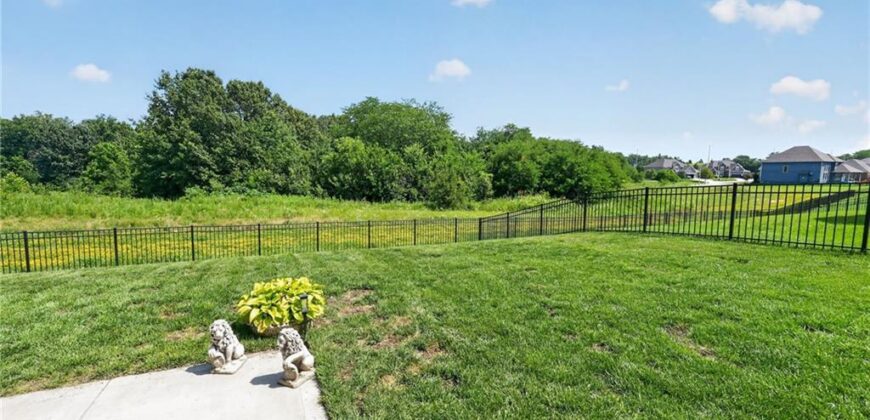 8126 NW 90th Terrace, Kansas City, MO 64153