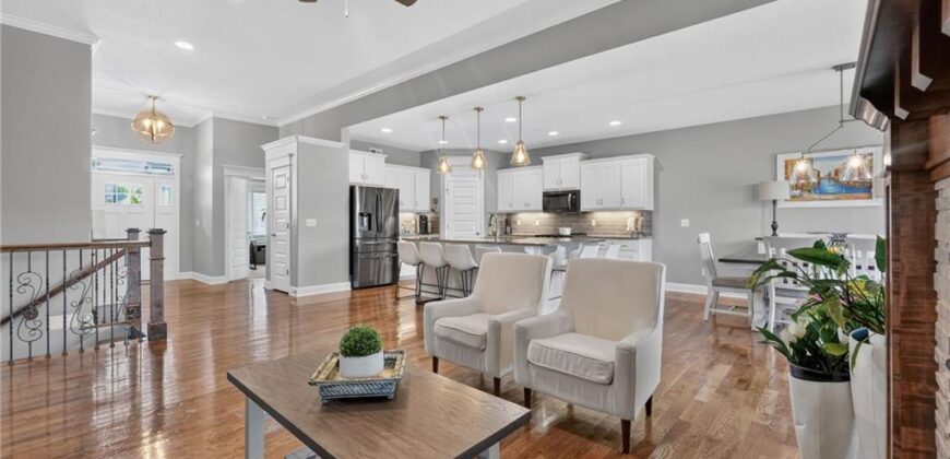 8126 NW 90th Terrace, Kansas City, MO 64153