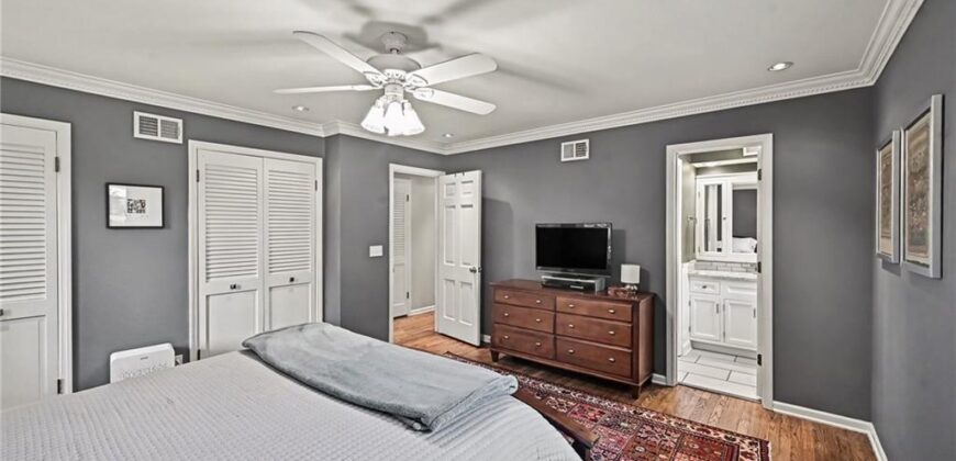 4126 NW Claymont Drive, Kansas City, MO 64116