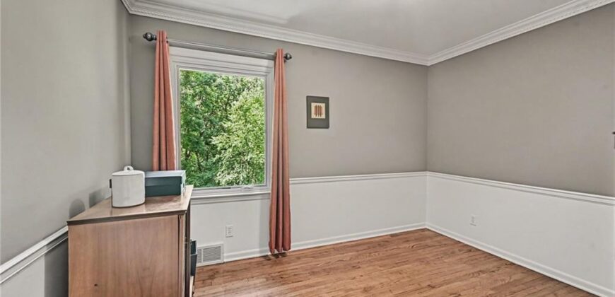 4126 NW Claymont Drive, Kansas City, MO 64116