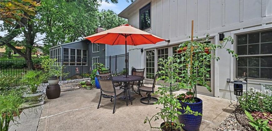 4126 NW Claymont Drive, Kansas City, MO 64116
