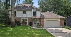 4126 NW Claymont Drive, Kansas City, MO 64116