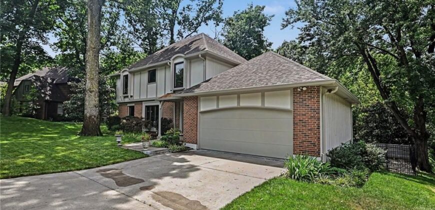 4126 NW Claymont Drive, Kansas City, MO 64116