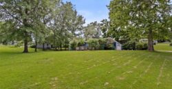 1907 NE 57th Street, Gladstone, MO 64118