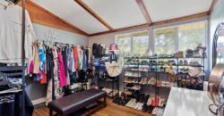 1907 NE 57th Street, Gladstone, MO 64118