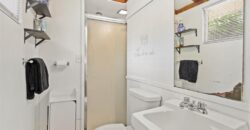 1907 NE 57th Street, Gladstone, MO 64118