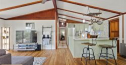 1907 NE 57th Street, Gladstone, MO 64118