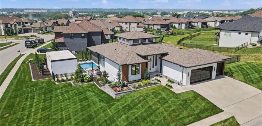 2131 NW Palisades Drive, Riverside, MO 64150
