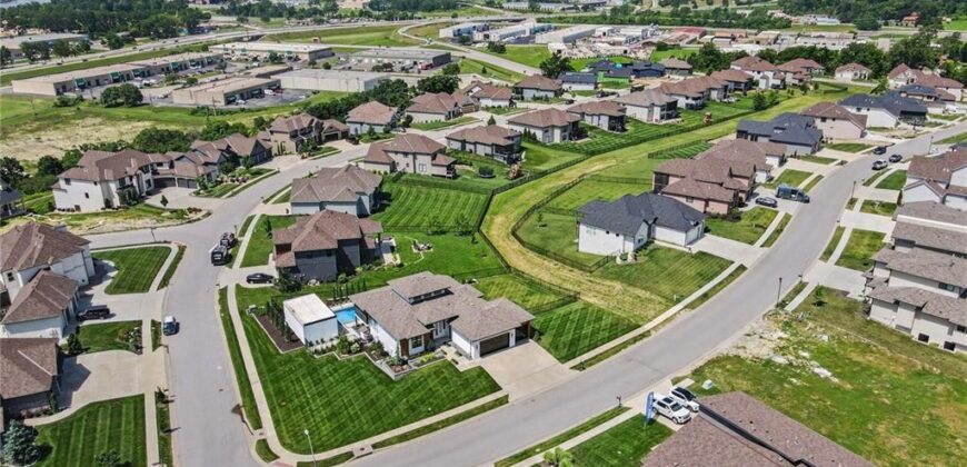 2131 NW Palisades Drive, Riverside, MO 64150