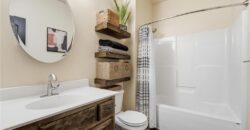 10802 N Oakland Avenue, Kansas City, MO 64157