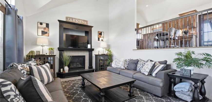 10802 N Oakland Avenue, Kansas City, MO 64157