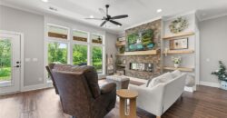 12820 NW Crooked Road, Parkville, MO 64152