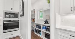 12820 NW Crooked Road, Parkville, MO 64152