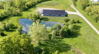 12820 NW Crooked Road, Parkville, MO 64152