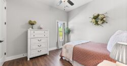 12820 NW Crooked Road, Parkville, MO 64152