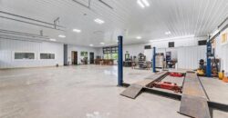 12820 NW Crooked Road, Parkville, MO 64152