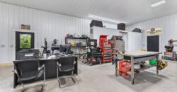 12820 NW Crooked Road, Parkville, MO 64152