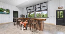 12820 NW Crooked Road, Parkville, MO 64152
