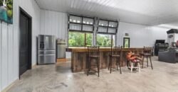 12820 NW Crooked Road, Parkville, MO 64152