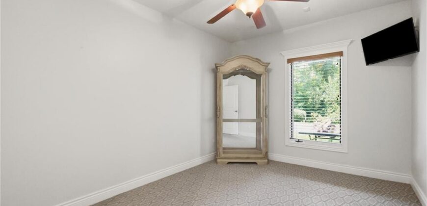 10301 N BROOKLYN Avenue, Kansas City, MO 64155