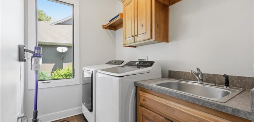 10301 N BROOKLYN Avenue, Kansas City, MO 64155
