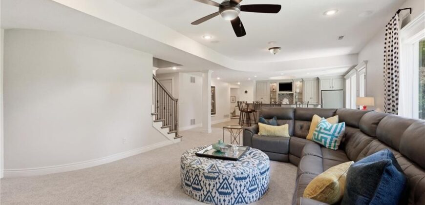 10301 N BROOKLYN Avenue, Kansas City, MO 64155