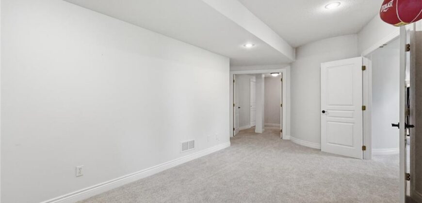 10301 N BROOKLYN Avenue, Kansas City, MO 64155