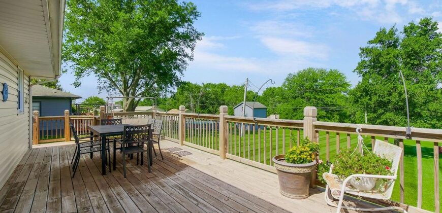 7606 NW Pampas Lane, Parkville, MO 64152