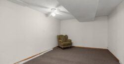 7606 NW Pampas Lane, Parkville, MO 64152