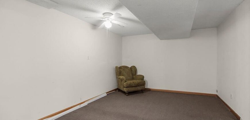 7606 NW Pampas Lane, Parkville, MO 64152