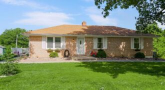 7606 NW Pampas Lane, Parkville, MO 64152