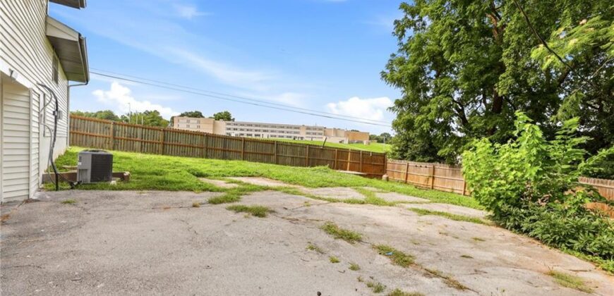 4142 N Lister Avenue, Kansas City, MO 64117