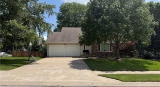 1227 NE 102nd Court, Kansas City, MO 64155