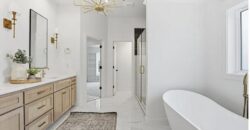 10304 N Oakland Avenue, Kansas City, MO 64157