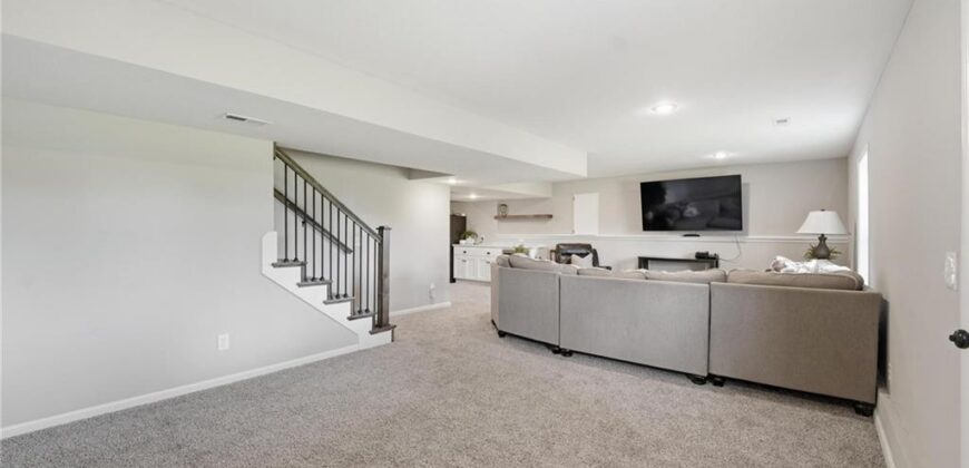 10411 N Chelsea Avenue, Kansas City, MO 64156