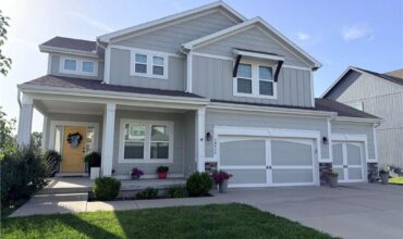 10411 N Chelsea Avenue, Kansas City, MO 64156