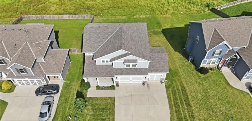 10411 N Chelsea Avenue, Kansas City, MO 64156