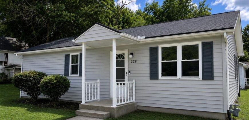 228 S Main Street, Liberty, MO 64068