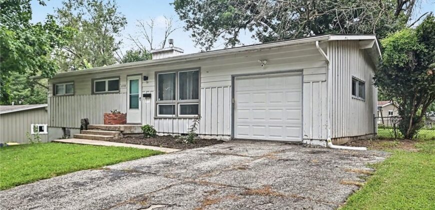 6108 N Howard Avenue, Kansas City, MO 64118